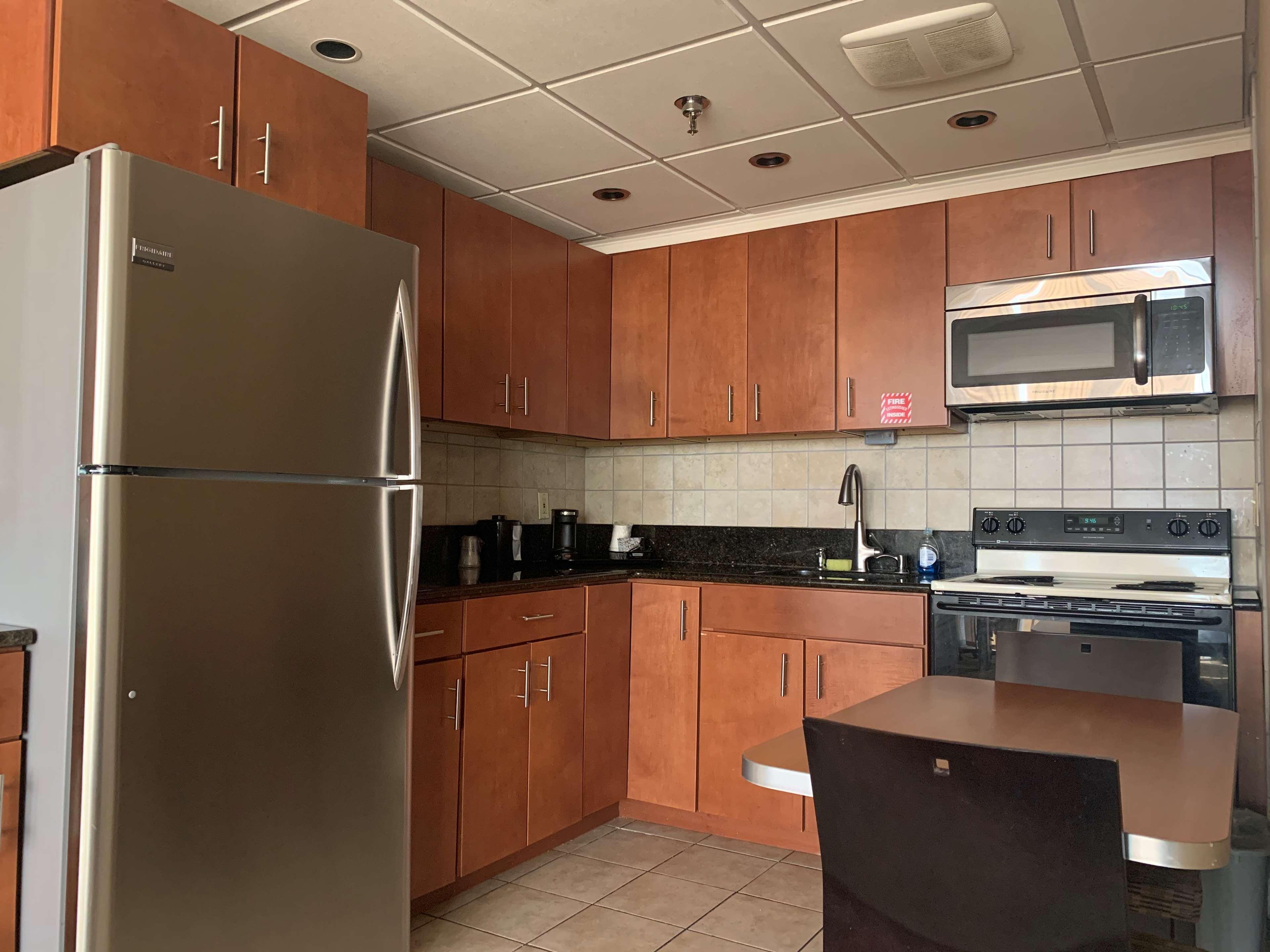 Best Western Executive Hotel New Haven-Уест Хейвън Екстериор снимка