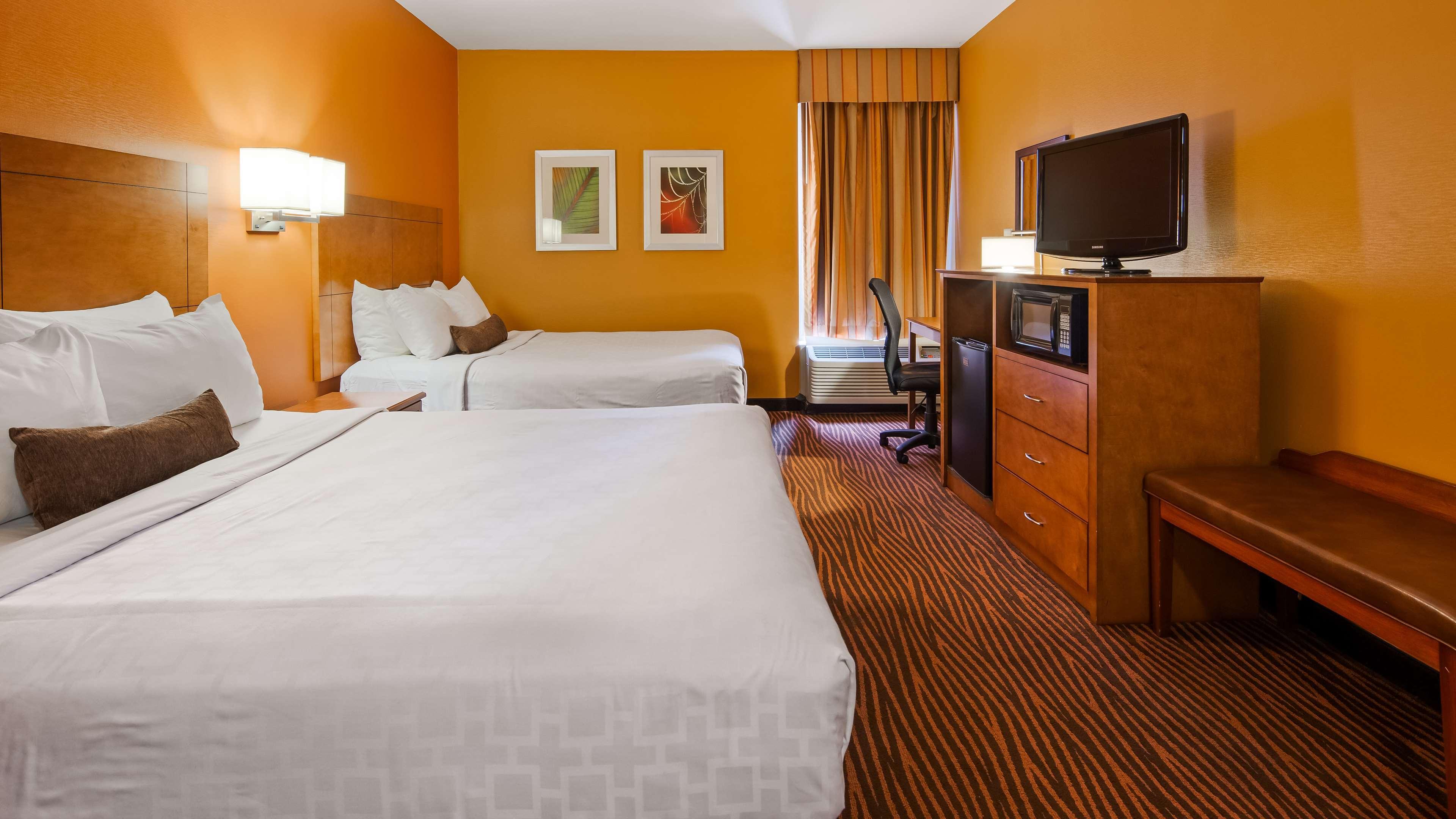 Best Western Executive Hotel New Haven-Уест Хейвън Екстериор снимка
