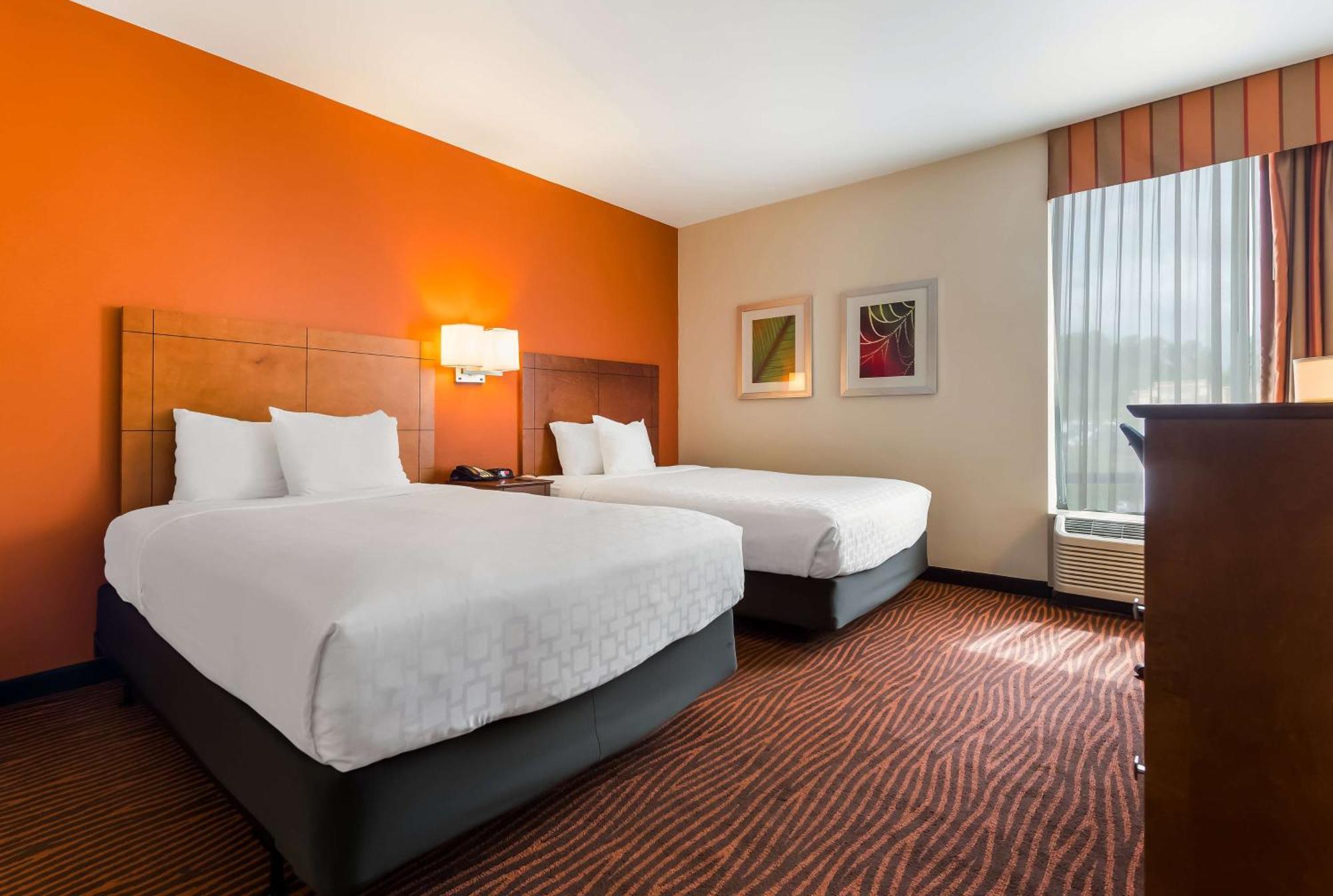 Best Western Executive Hotel New Haven-Уест Хейвън Екстериор снимка