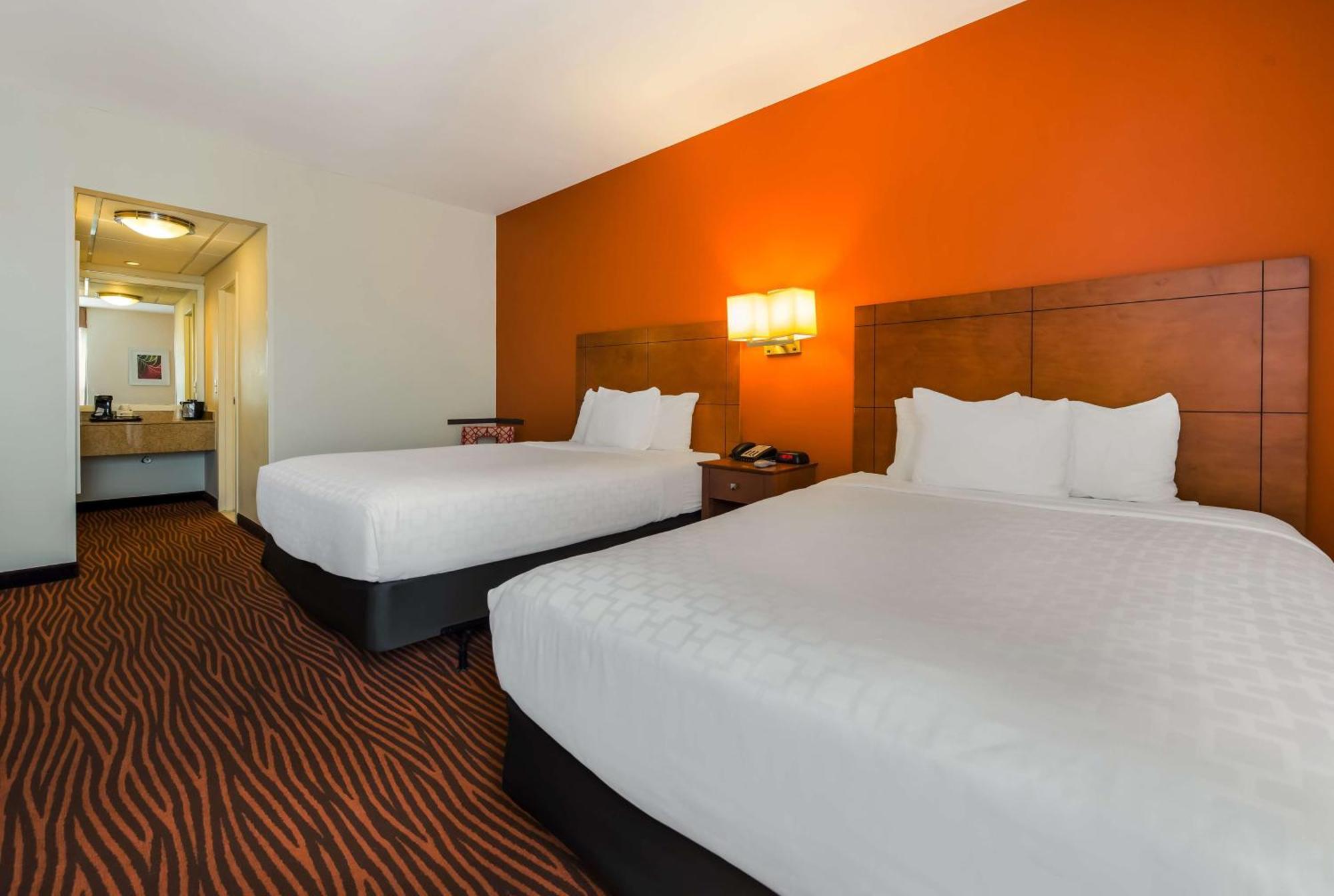 Best Western Executive Hotel New Haven-Уест Хейвън Екстериор снимка