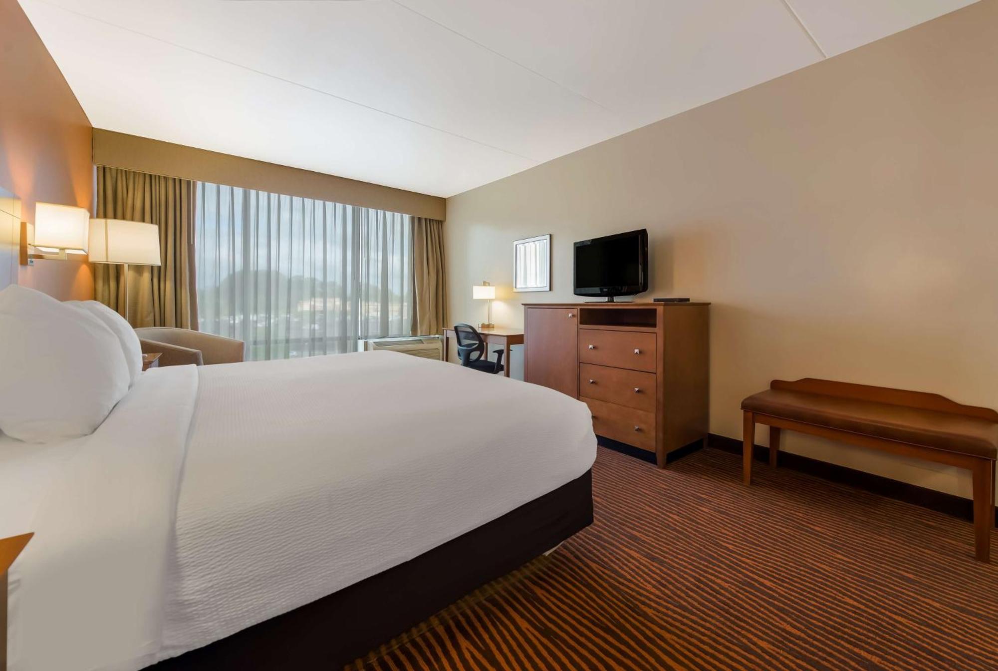 Best Western Executive Hotel New Haven-Уест Хейвън Екстериор снимка